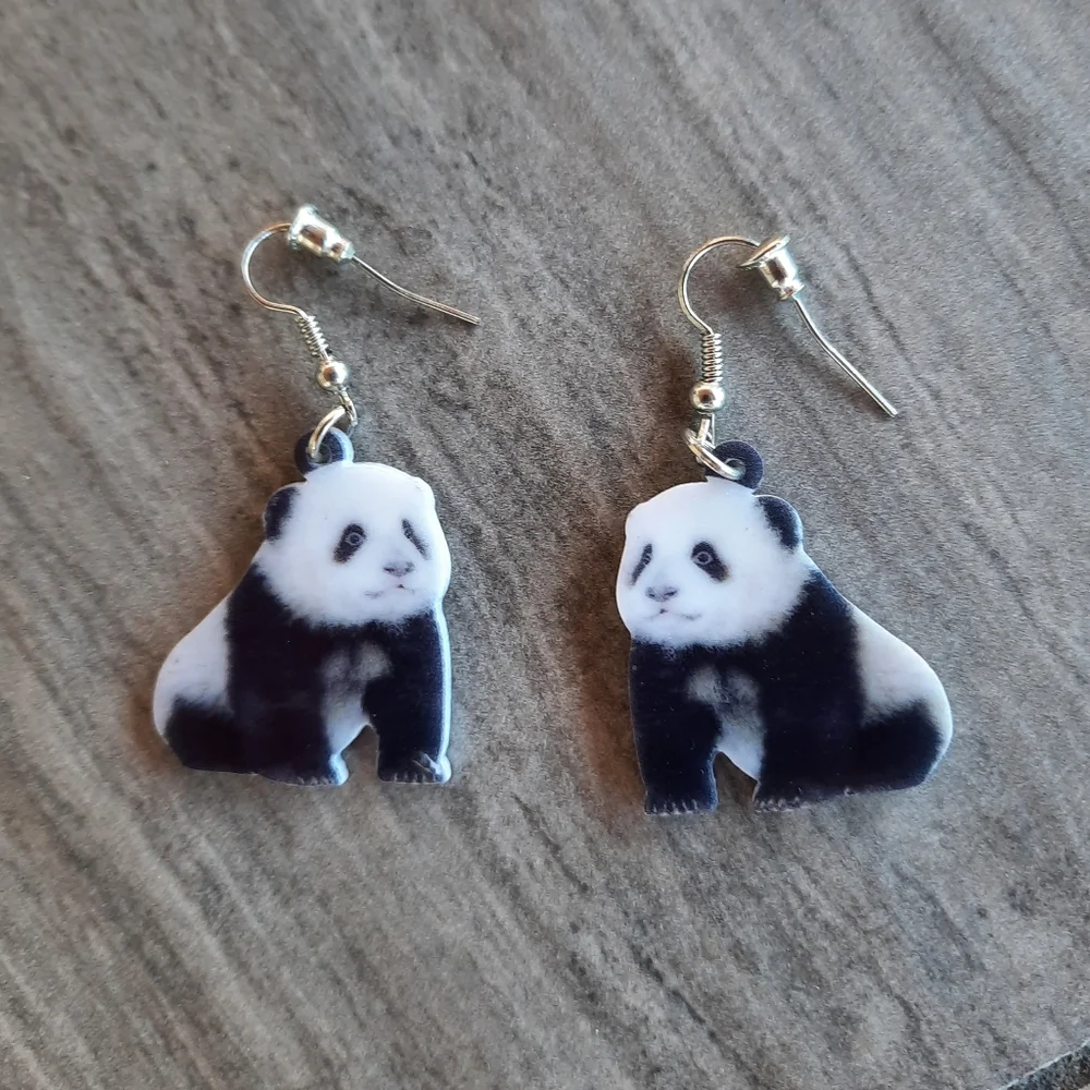 Panda Bear Earrings - Picture 2 of 3